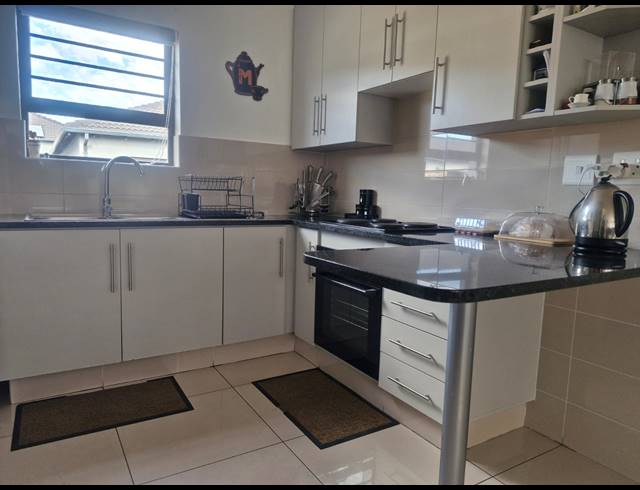 3 BEDROOM TOWNHOUSE TO LET IN PARKRAND